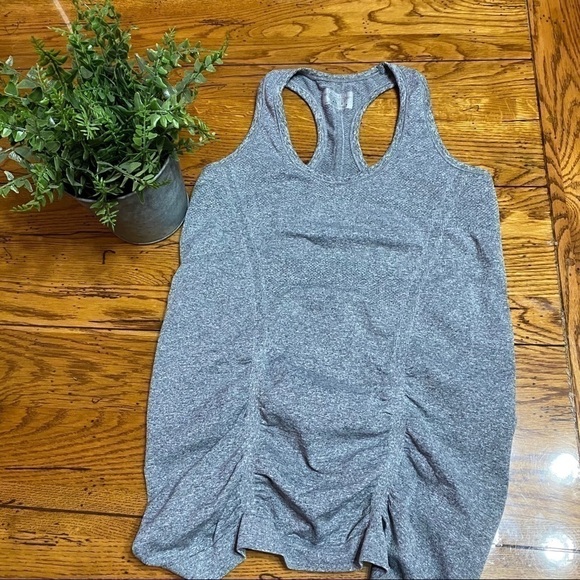 ATHLETA BARE TO RUN KNICKER Black & Momentum Tank - Picture 7 of 10
